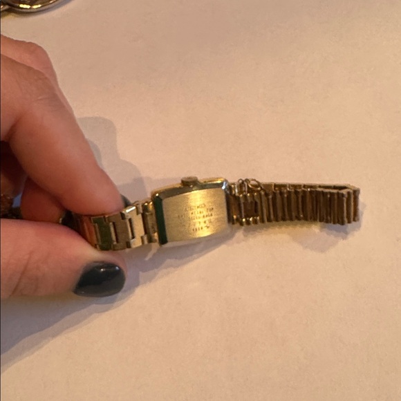 Vintage Seiko gold rectangle dial watch women’s 80s * - Picture 5 of 6